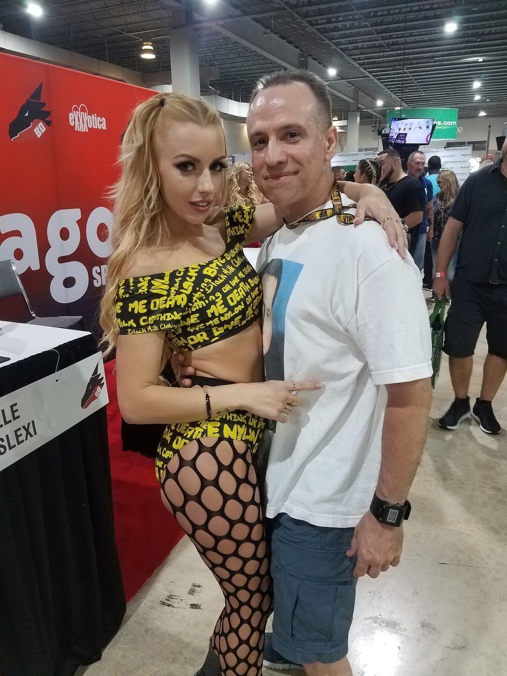 Ex mia 19 Lexi Belle 1.jpg