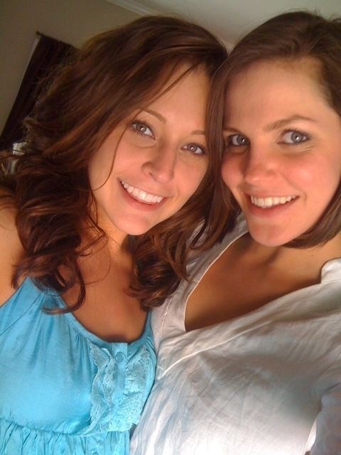 a gracie and bobbi9qhm.jpg