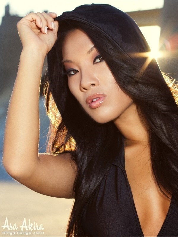 Asaakira_iPad.jpg